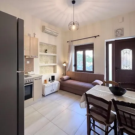 Kostas House * 하니아
