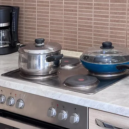 Kostas House Апартаменты *