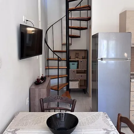 Апартаменты Kostas House *